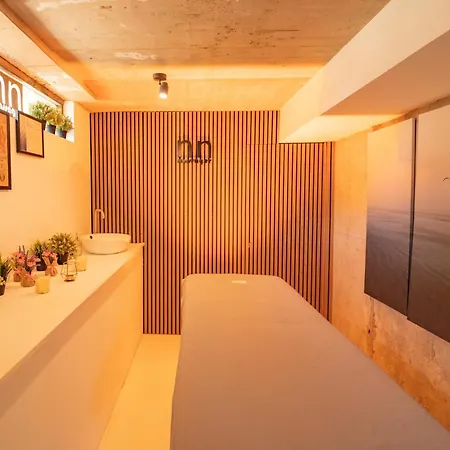 Villa Salty By Aura Collection *