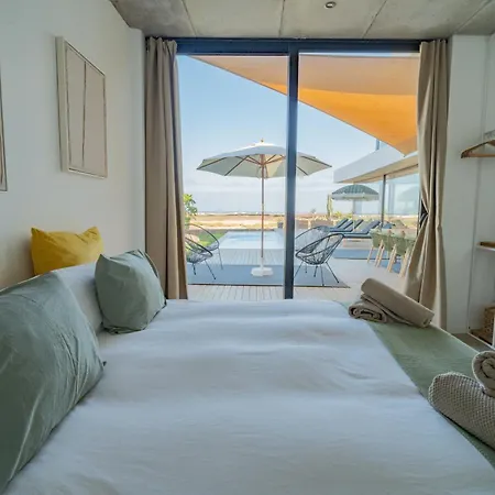 빌라 Salty By Aura Collection